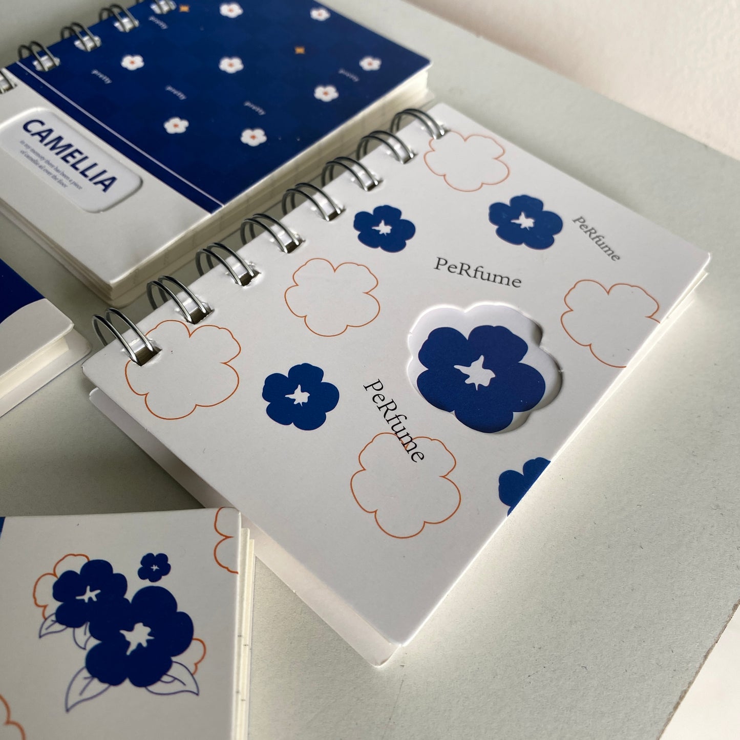 Libreta mini Camelia