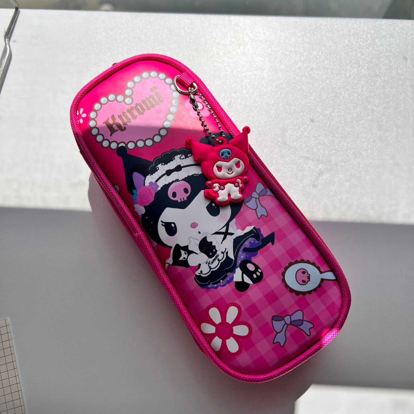 Estuche kuromi aleatorio