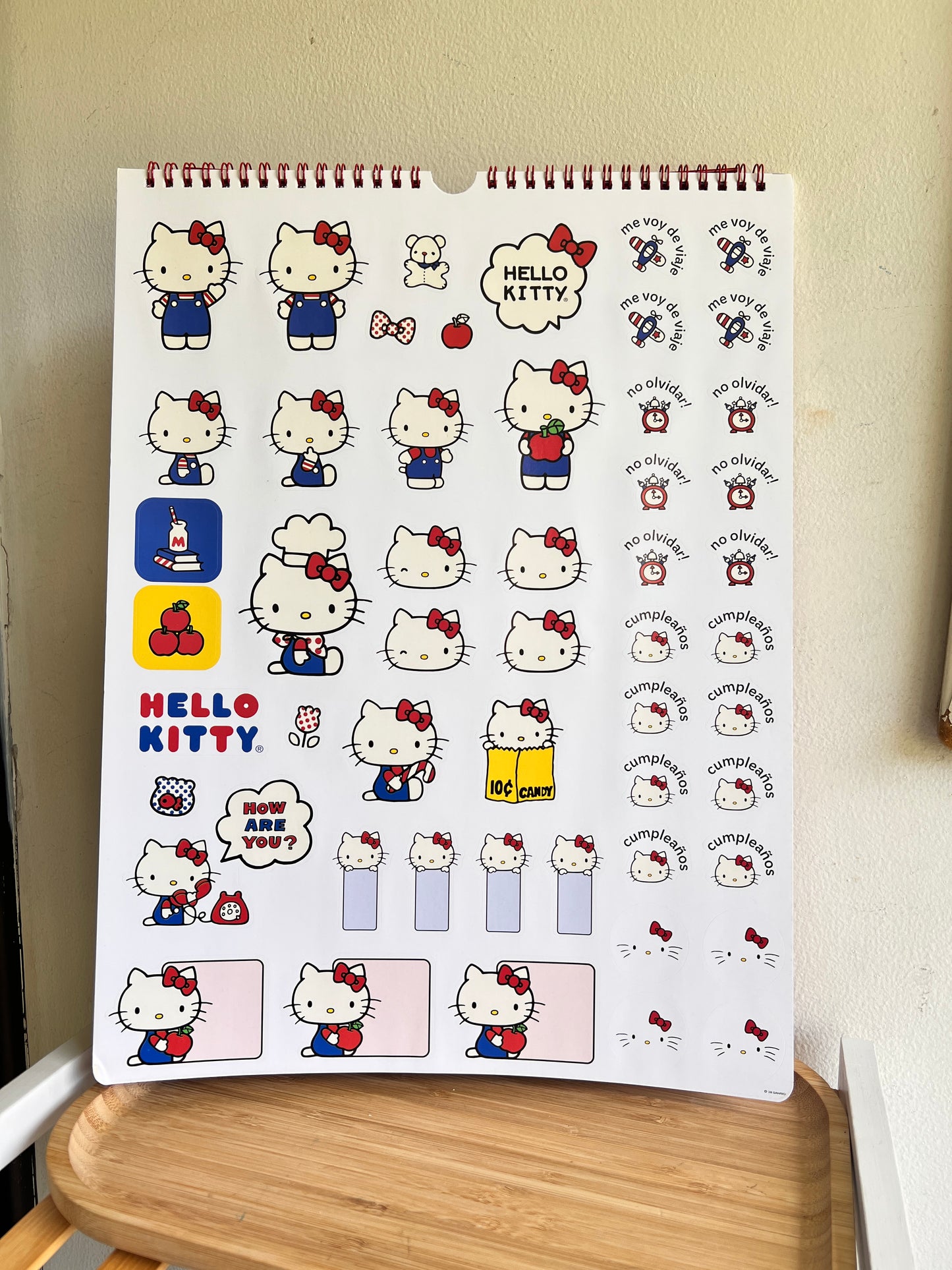 Calendario para pared 2027- Hello Kitty