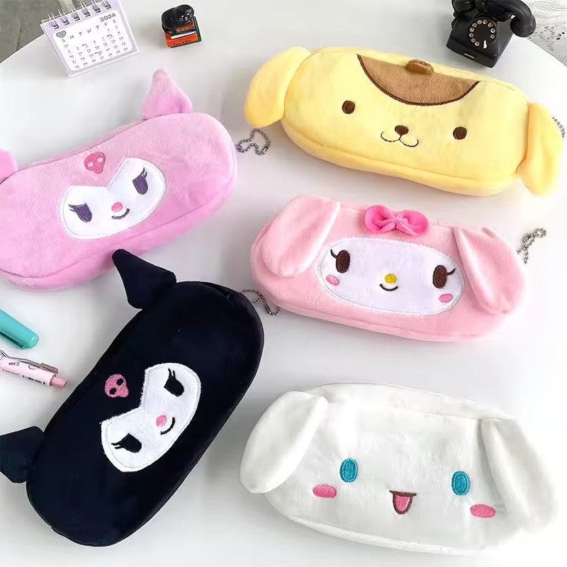 Estuche felpa Sanrio
