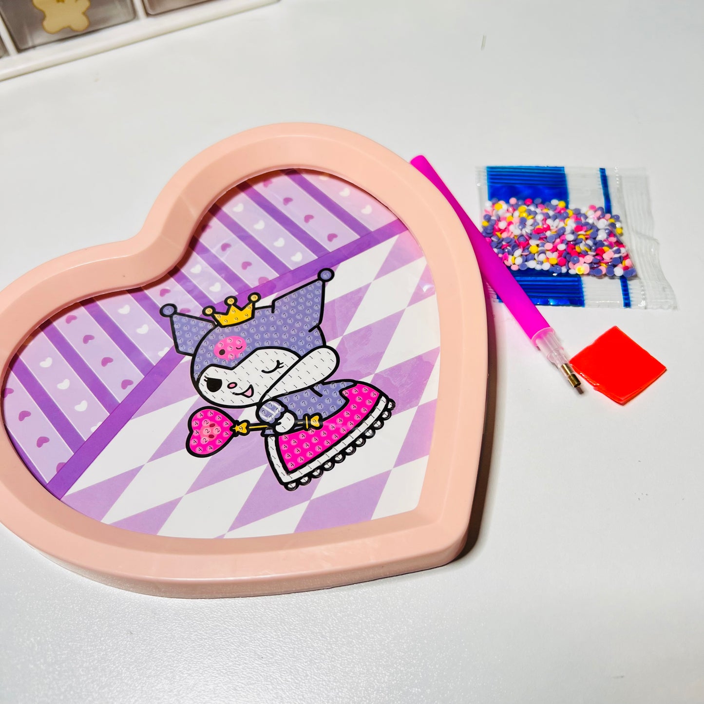 Diamond painting Sanrio corazaón aleatorio