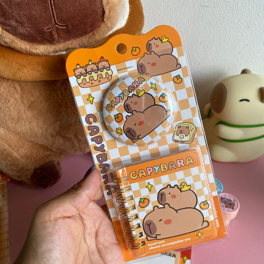 Mini libreta + pin capibara