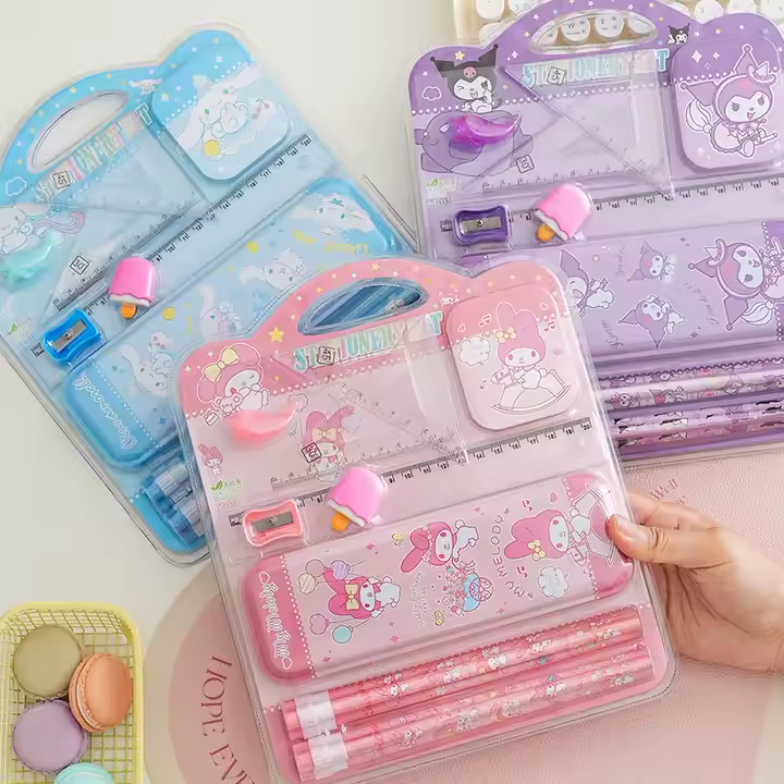 Kit de papeleria Sanrio