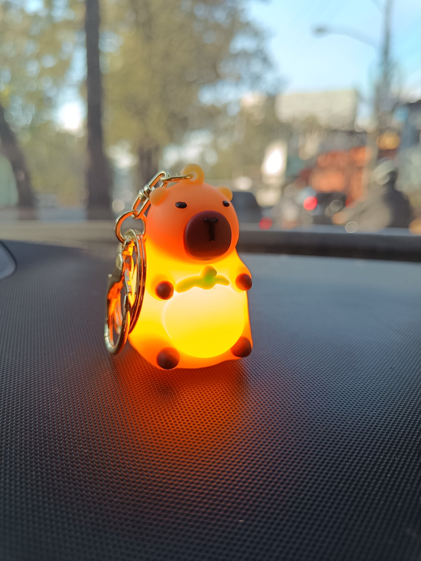 Llavero Capibara luz aleatorio