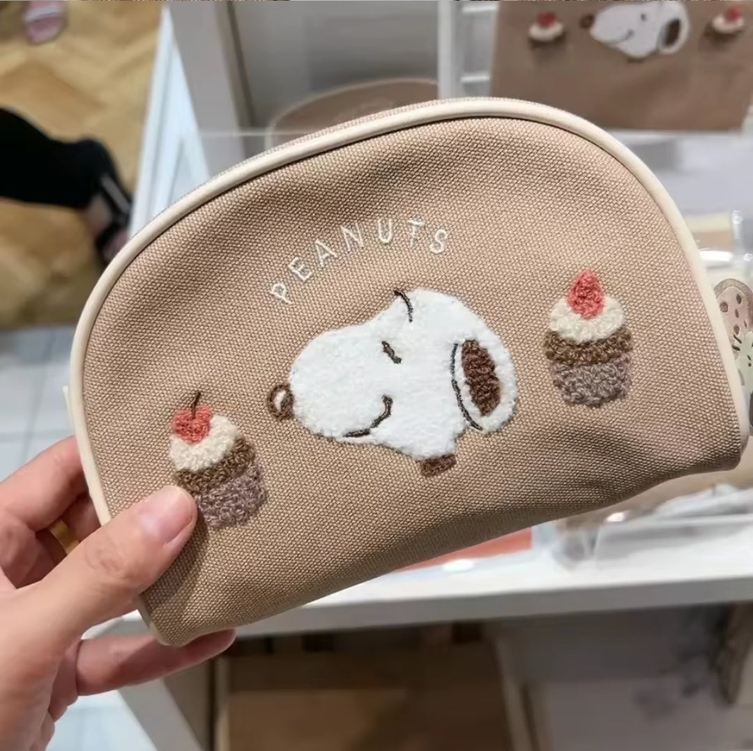 Cosmetiquera snoopy