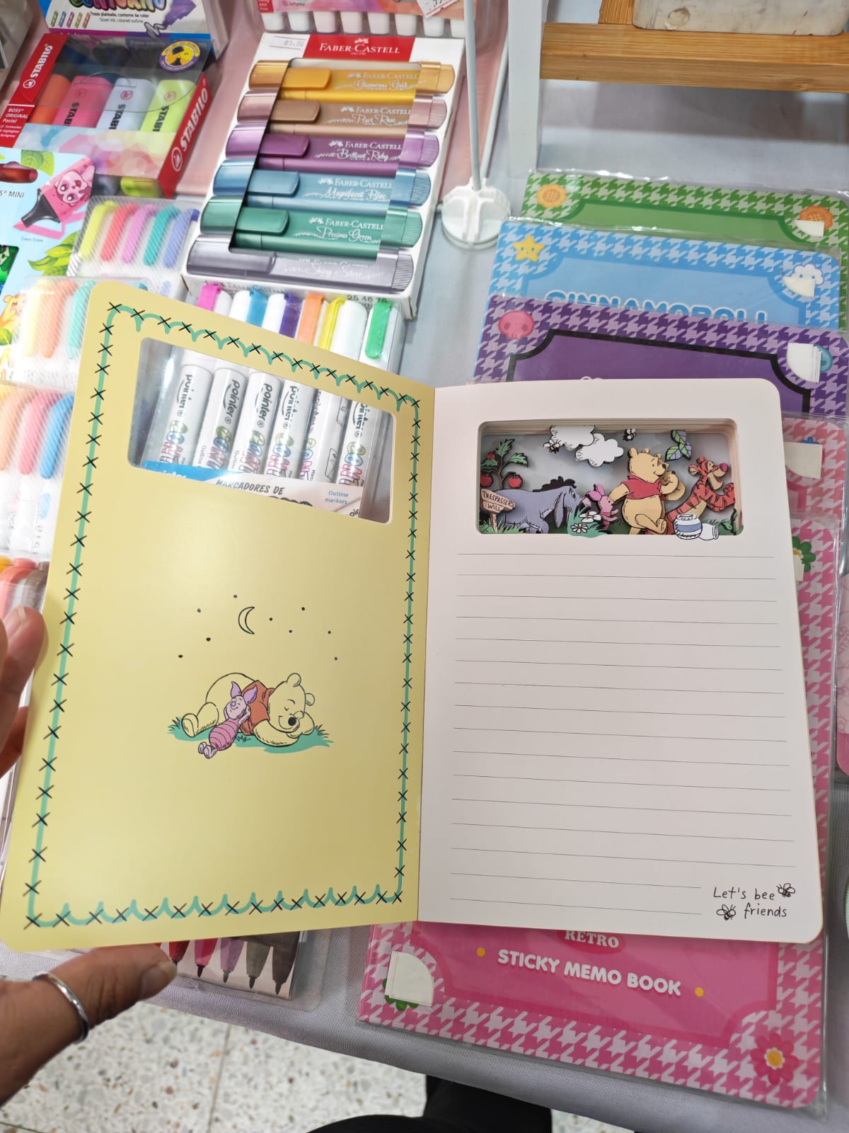 Libreta Winnie Pooh escenario